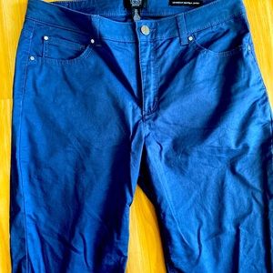 Jones New York signature Lexington Bermuda shorts-size 8 women’s